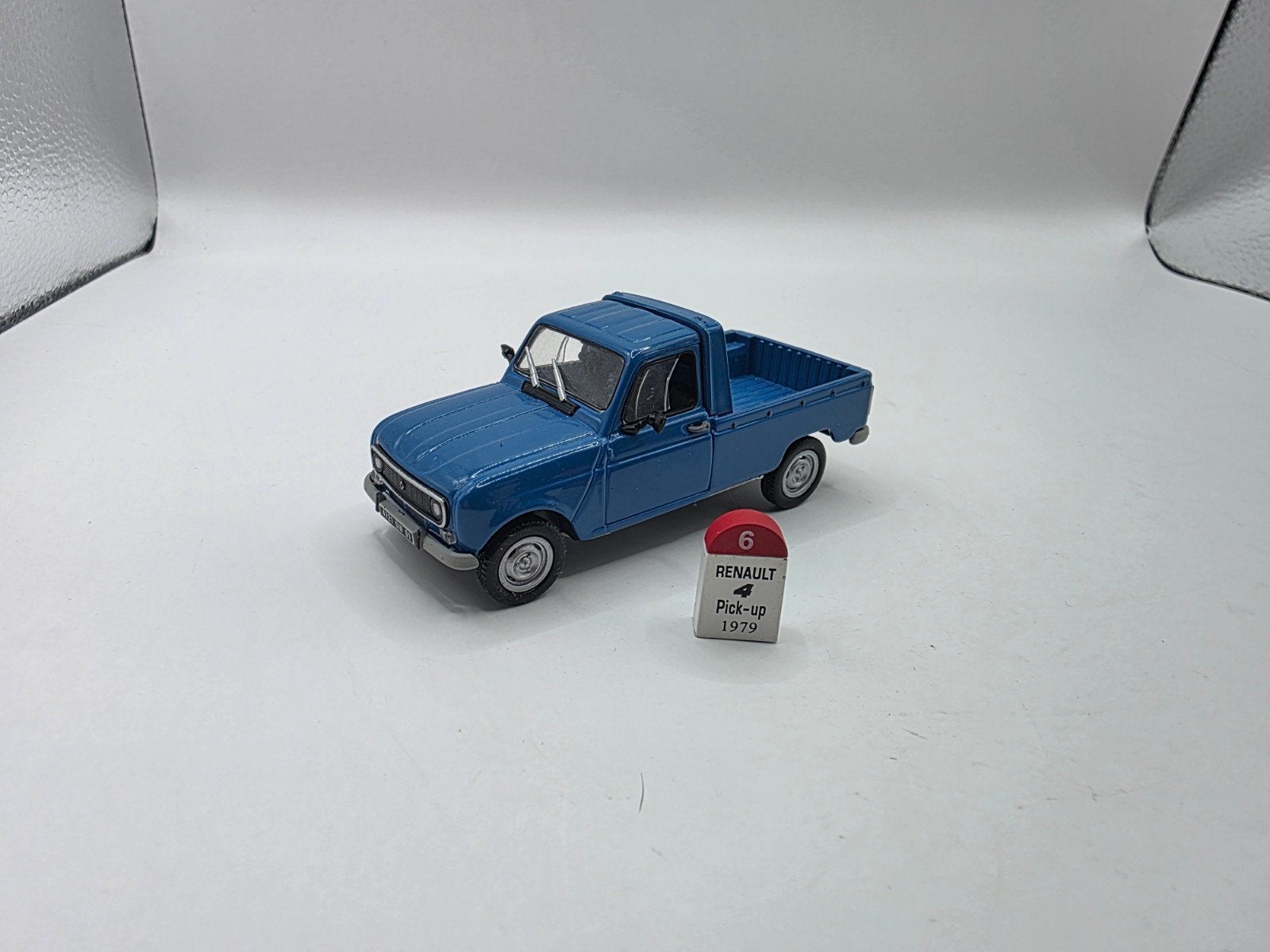 Renault 4 pick-up, Ophalen of Verzenden, Zo goed als nieuw, Auto