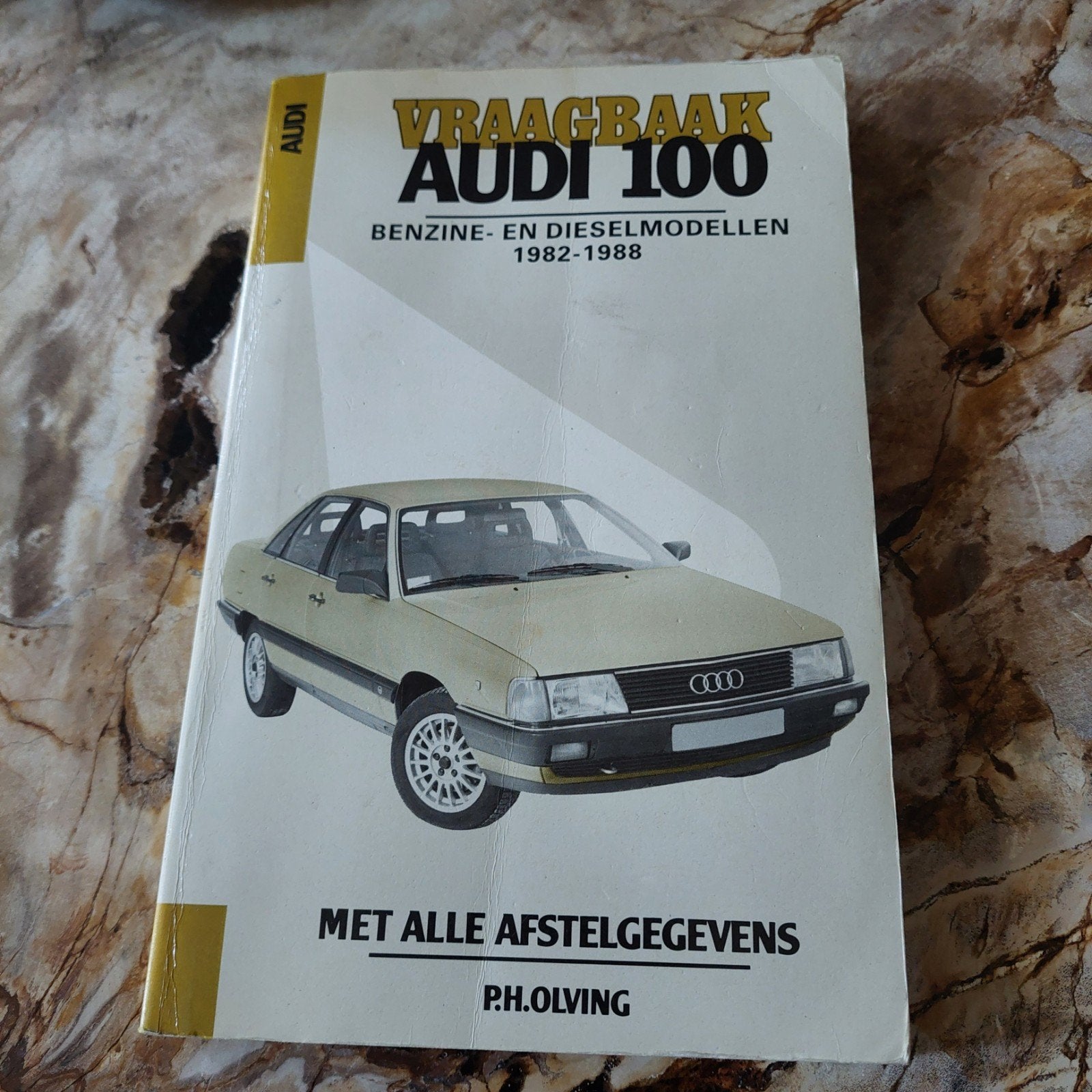 Vraagbaak Audi 100 Benzine- en Dieselmodellen 1982-1988, Auto diversen, Handleidingen en Instructieboekjes, Ophalen of Verzenden