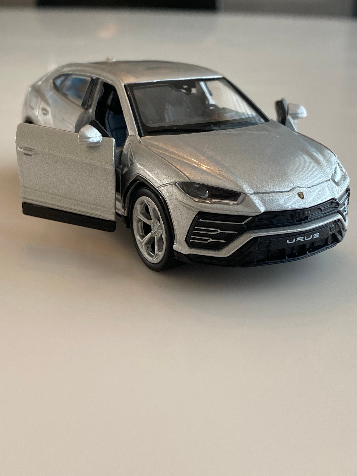 Lamborghini Urus miniatuur speelgoedauto, Ophalen of Verzenden, Zo goed als nieuw