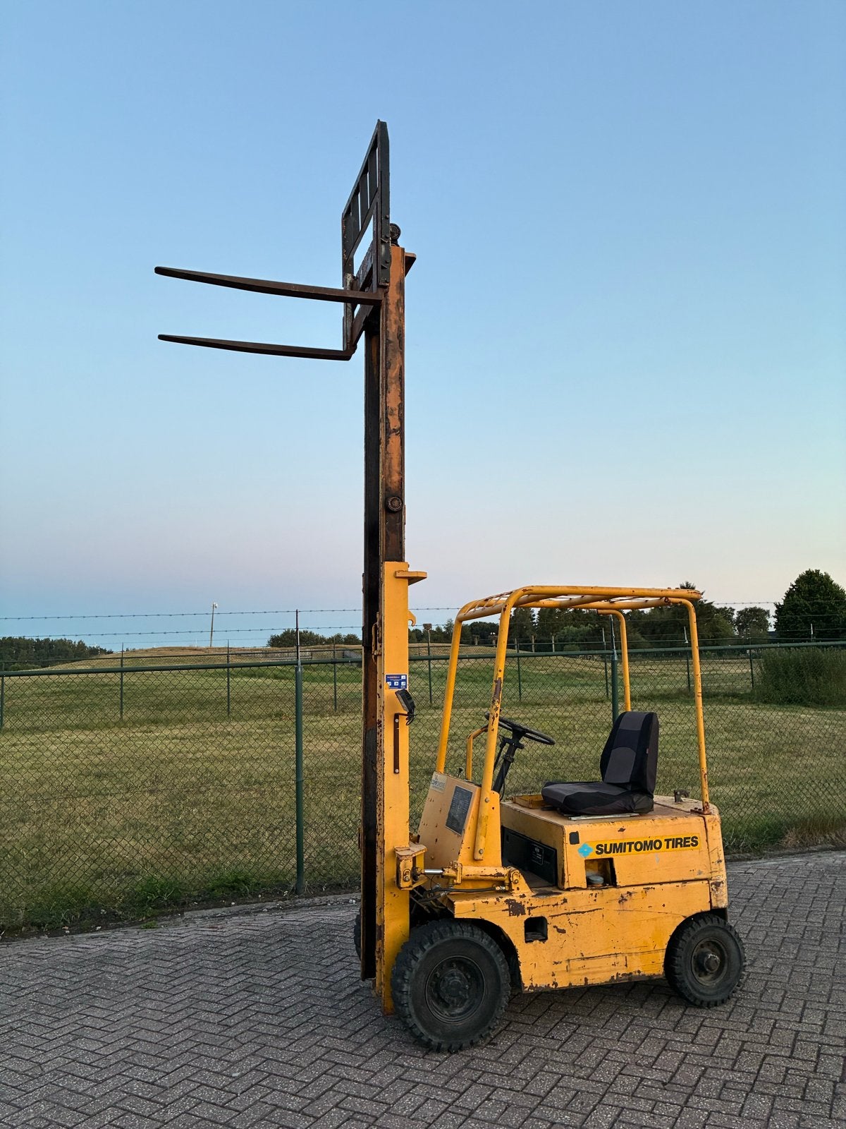 Komatsu Benzine Heftruck 1500kg, 380cm hefhoogte, Zakelijke goederen, Machines en Bouw | Heftrucks en Intern transport, 1000 tot 2000 kg