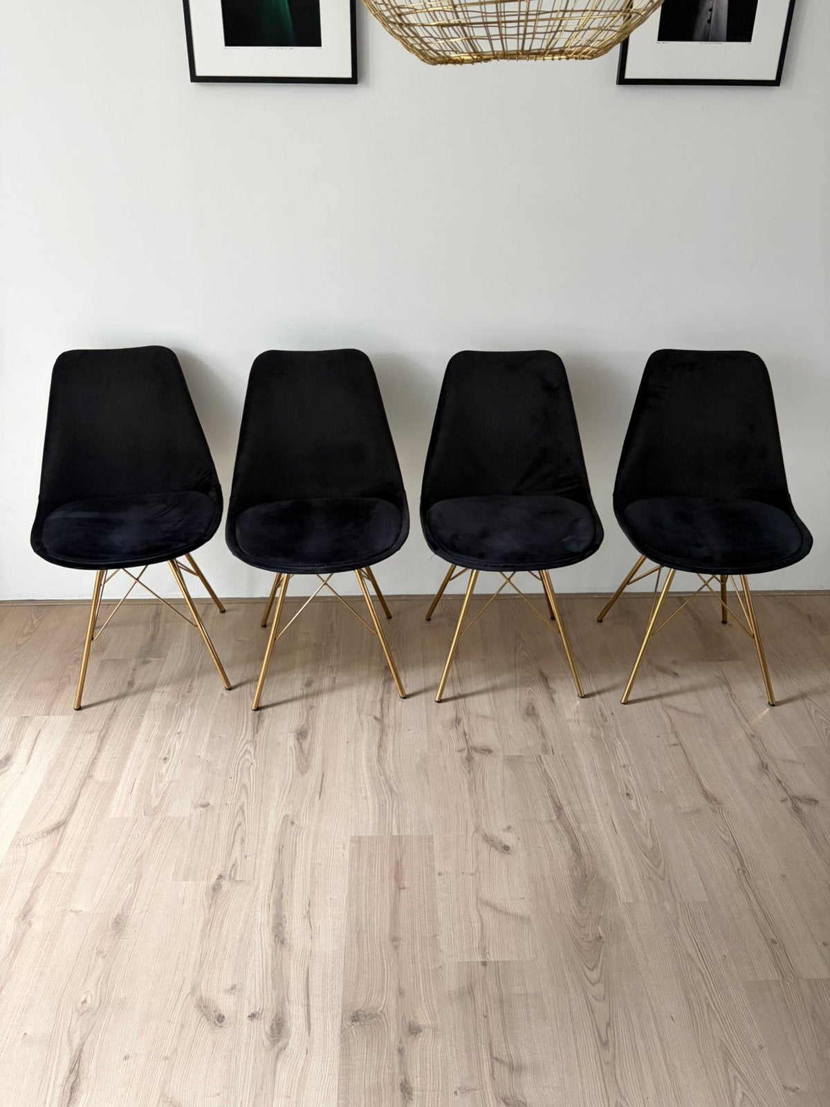 4x Zwart & Goud fluwelen eetkamerstoelen (kuipstoel), Huis en Inrichting, Stoelen, Ophalen, Zwart, Zwart & Goud, Zo goed als nieuw