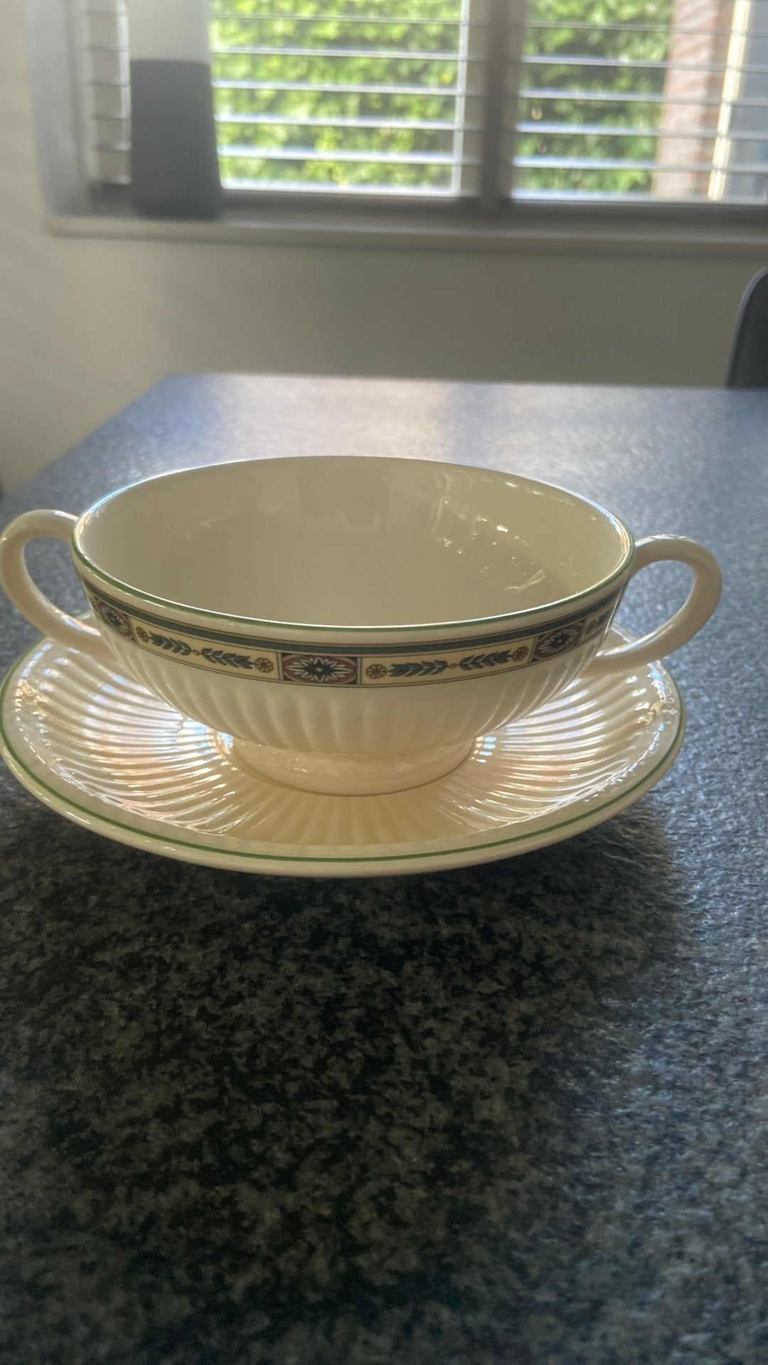 Soepkommen Wedgewood Queen’s Ware Carlton, Antiek en Kunst, Ophalen