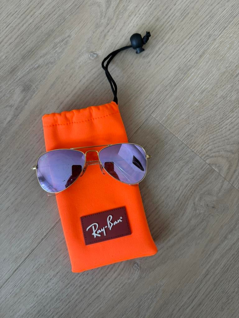 Orginele ray-ban kinder zonnebril, Kinderen en Baby's, Kindermode-accessoires, Ophalen of Verzenden, Zo goed als nieuw