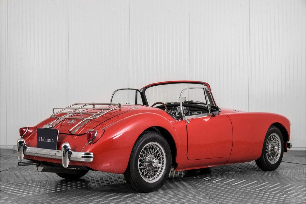 MG A MGA1500 compleet met softtop en hardtop (bj 1956), Auto's, MG, Gebruikt, 4 cilinders, Cabriolet, 68 pk