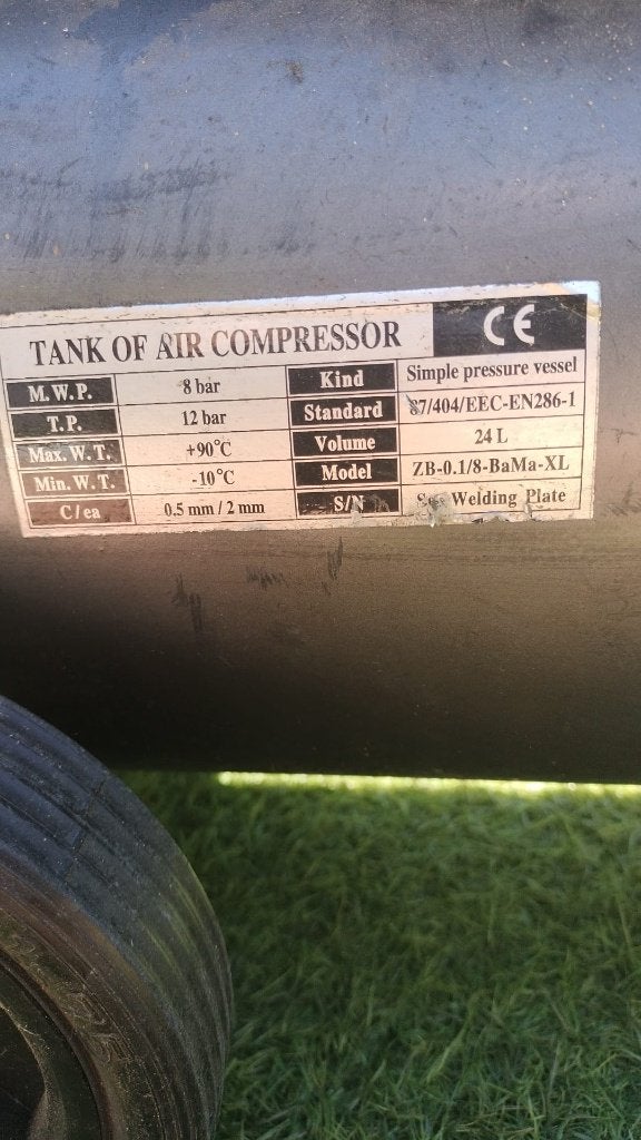 Einhel Compressor, Doe-het-zelf en Verbouw, Compressors, Ophalen, Gebruikt, 6 tot 10 bar, Minder dan 200 liter/min