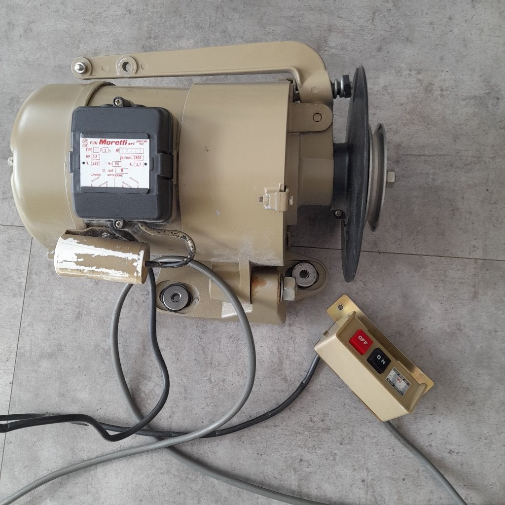 Naaimachine motor, Hobby en Vrije tijd, Naaimachines en Toebehoren, Gebruikt, Ophalen of Verzenden, Naaimachine, Industrieel