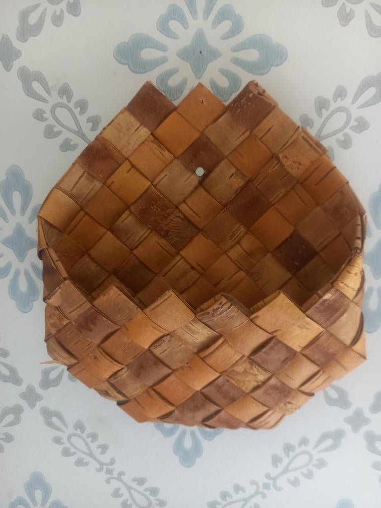 Zweeds gevlochten berkenbast houdertje - Vintage, Ophalen of Verzenden