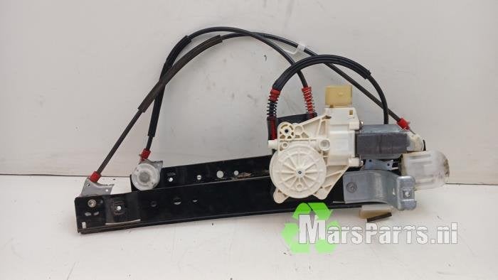 Ruitmechaniek 4Deurs links-voor van een Ford S-Max, Gebruikt, -, -, Ophalen of Verzenden