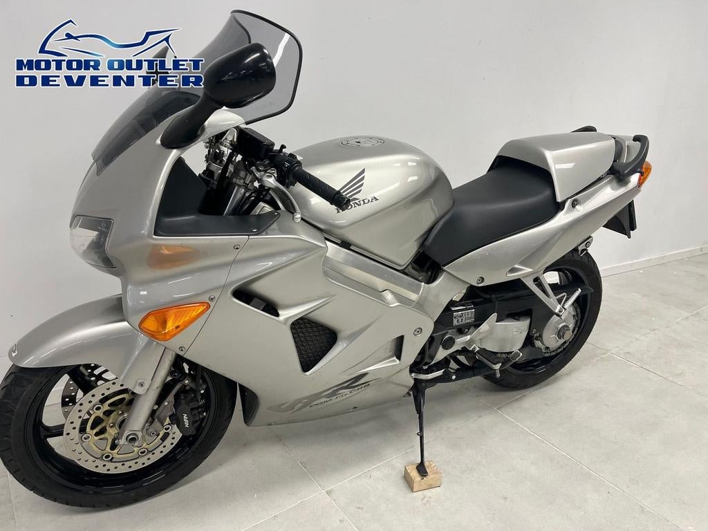 Mooie originele HONDA VFR800 FI (bj 1998)VFR 800 FI, Motoren, Motoren | Honda, 782 cc, HONDA, 4 cilinders, Motorrijbewijs A