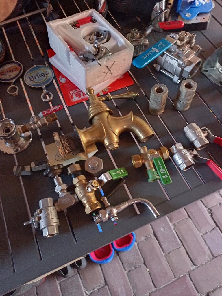 Rvs/Messing bolkopkranen, Ophalen, Overige typen, 20 tot 40 mm, Zo goed als nieuw