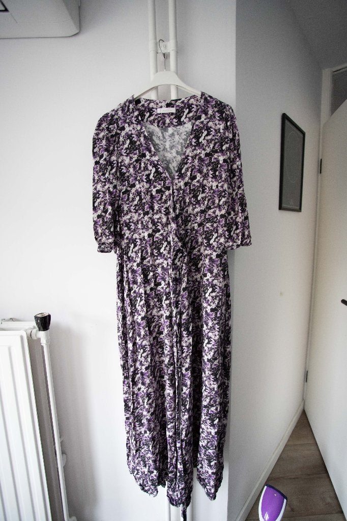 Paarse maxi wikkeljurk Freebird maat S, valt als M, Maat 38/40 (M), Paars, Ophalen of Verzenden, Zo goed als nieuw