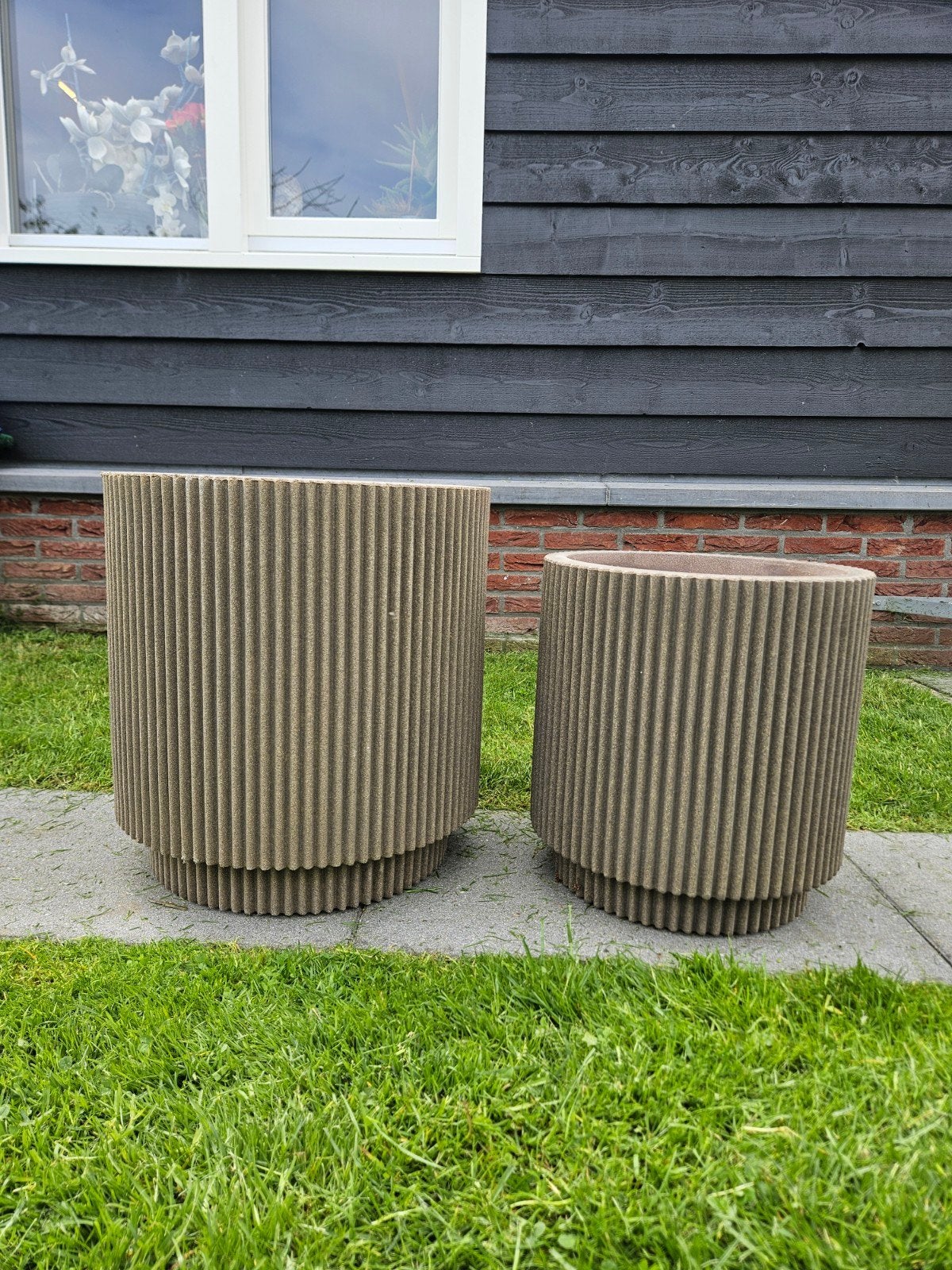 Nieuwe Capi bloembak set kleur Taupe, Kunststof, Capi, Capi, Rond