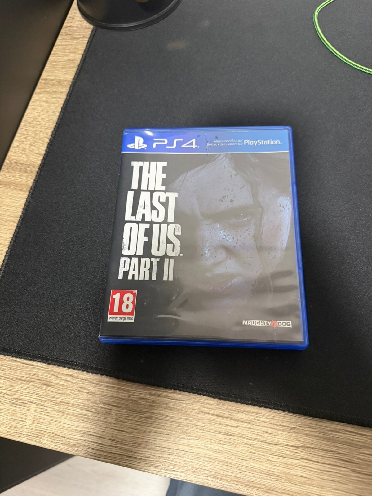2 leuke ps4 games, Computers en Software, Muismatten, Ophalen, Ergonomisch, Zo goed als nieuw