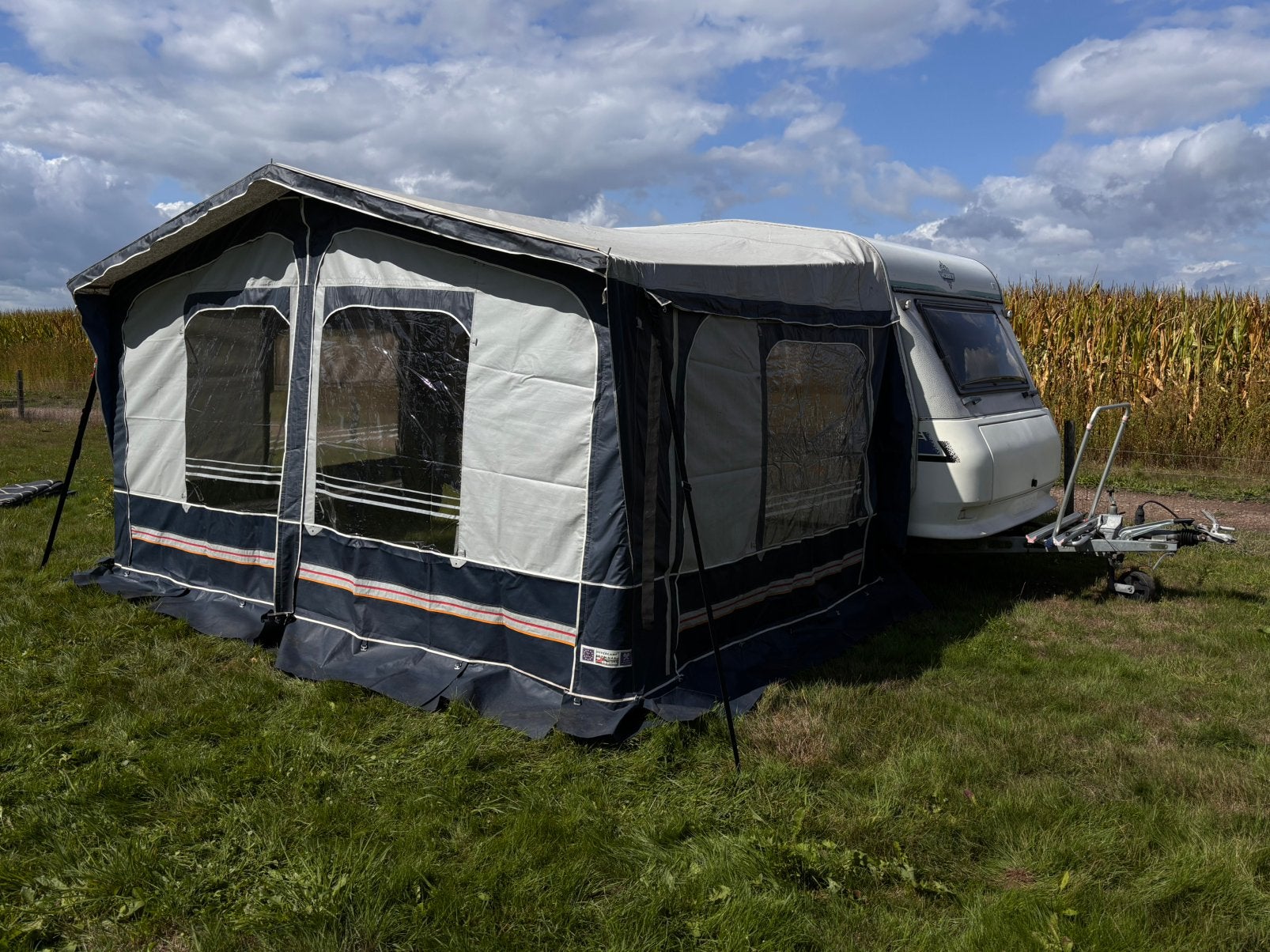 Hobby 400 1997- stapelbed - gezinscaravan, Hobby, Treinzit, 750 - 1000 kg, Particulier