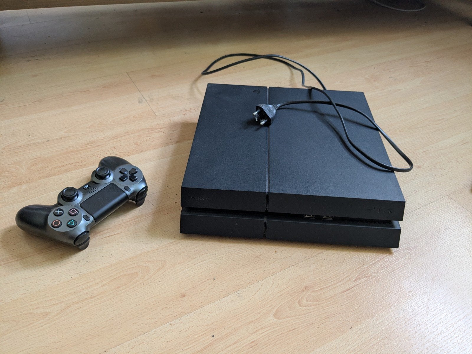 PS4 1TB met 1 controller en 10 games, Ophalen, 1 TB, Met 1 controller, Slim