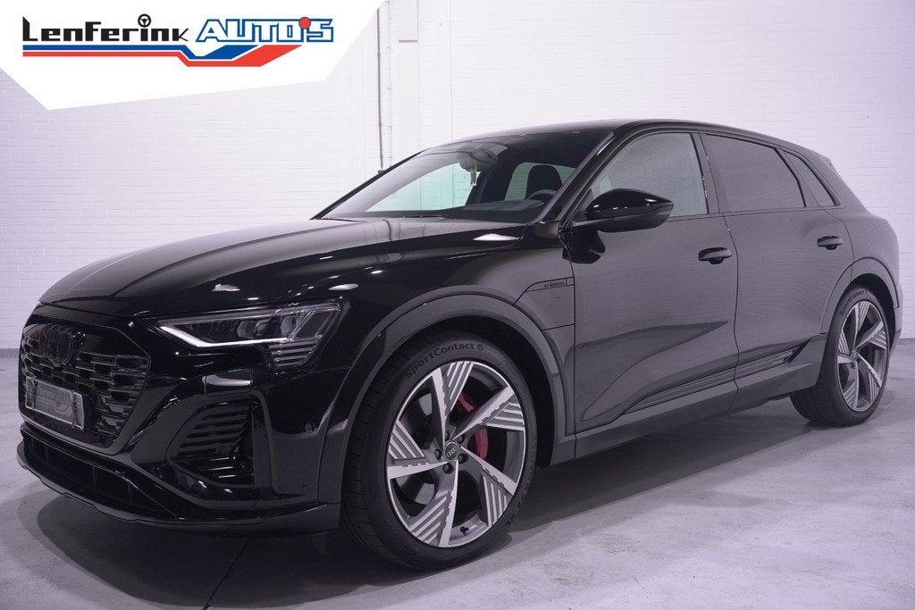 Audi Q8 e-tron 55 quattro S line Matrix led Panodak B&O Soun, Auto's, Audi, Bedrijf, Te koop, Q8 e-tron, 4x4, Airbags, Bluetooth