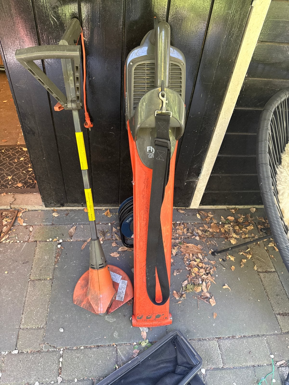 Strimmer en bladblazer (Flymo) - Werken prima, Gebruikt, Handgedragen, Ophalen of Verzenden, Met opvangzak