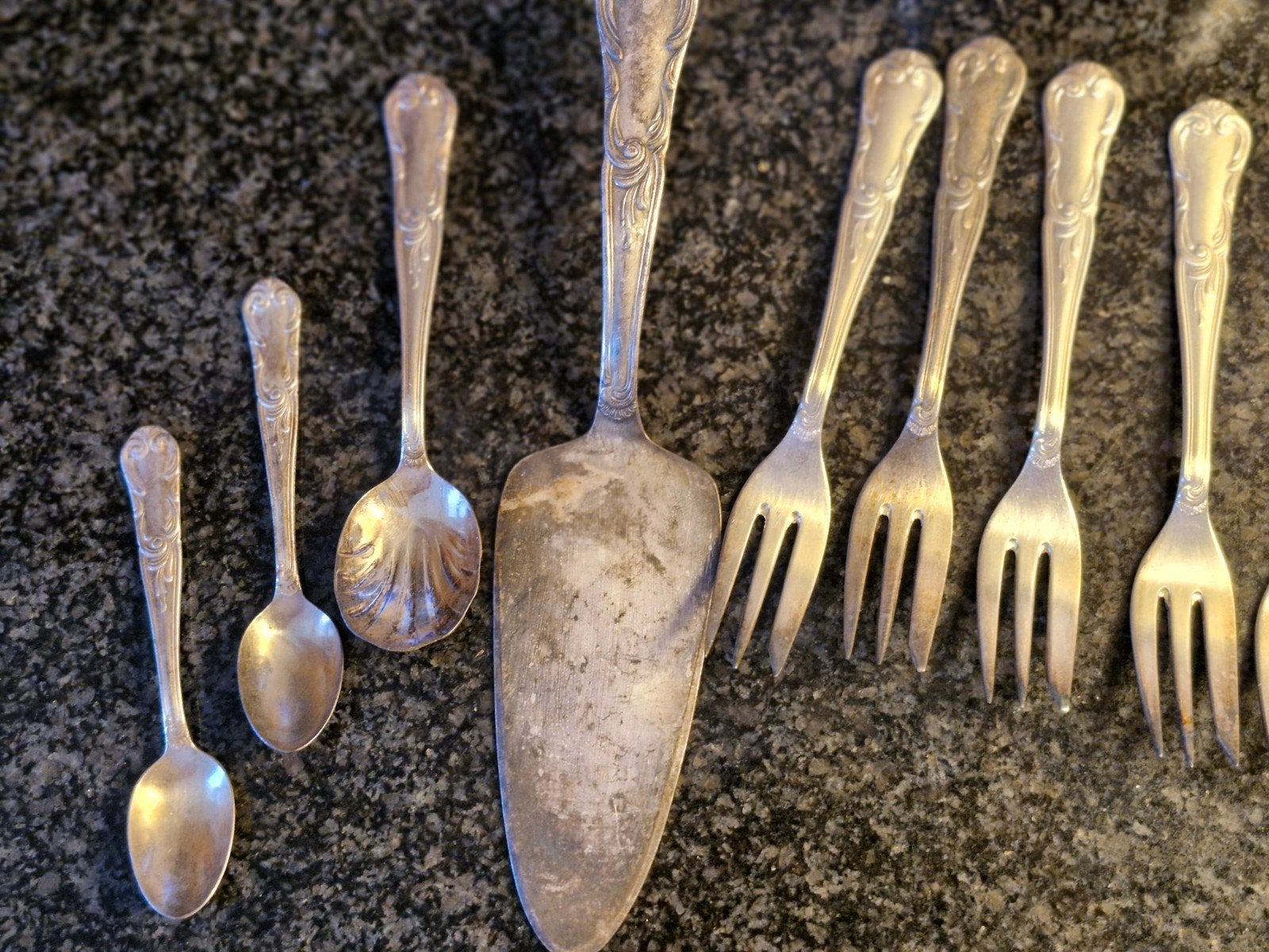 Bestekset: taartschep, suikerlepel, koffielepels, geba, Ophalen of Verzenden