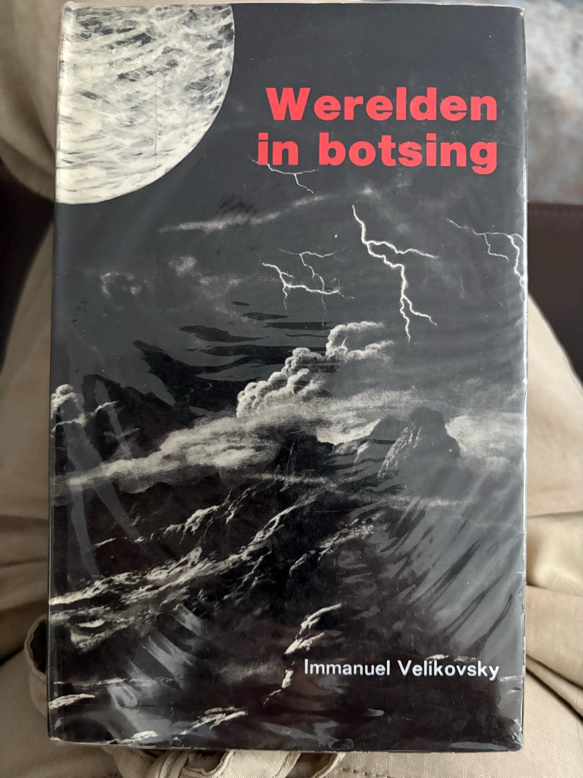 Werelden in botsing - Immanuel Velikovsky Esoterie, Boeken, Fantasy, Ophalen of Verzenden, Gelezen