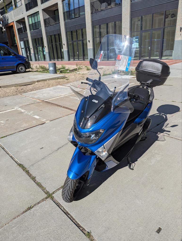 Yamaha NMAX 155 - Blauw, Zo goed als nieuw