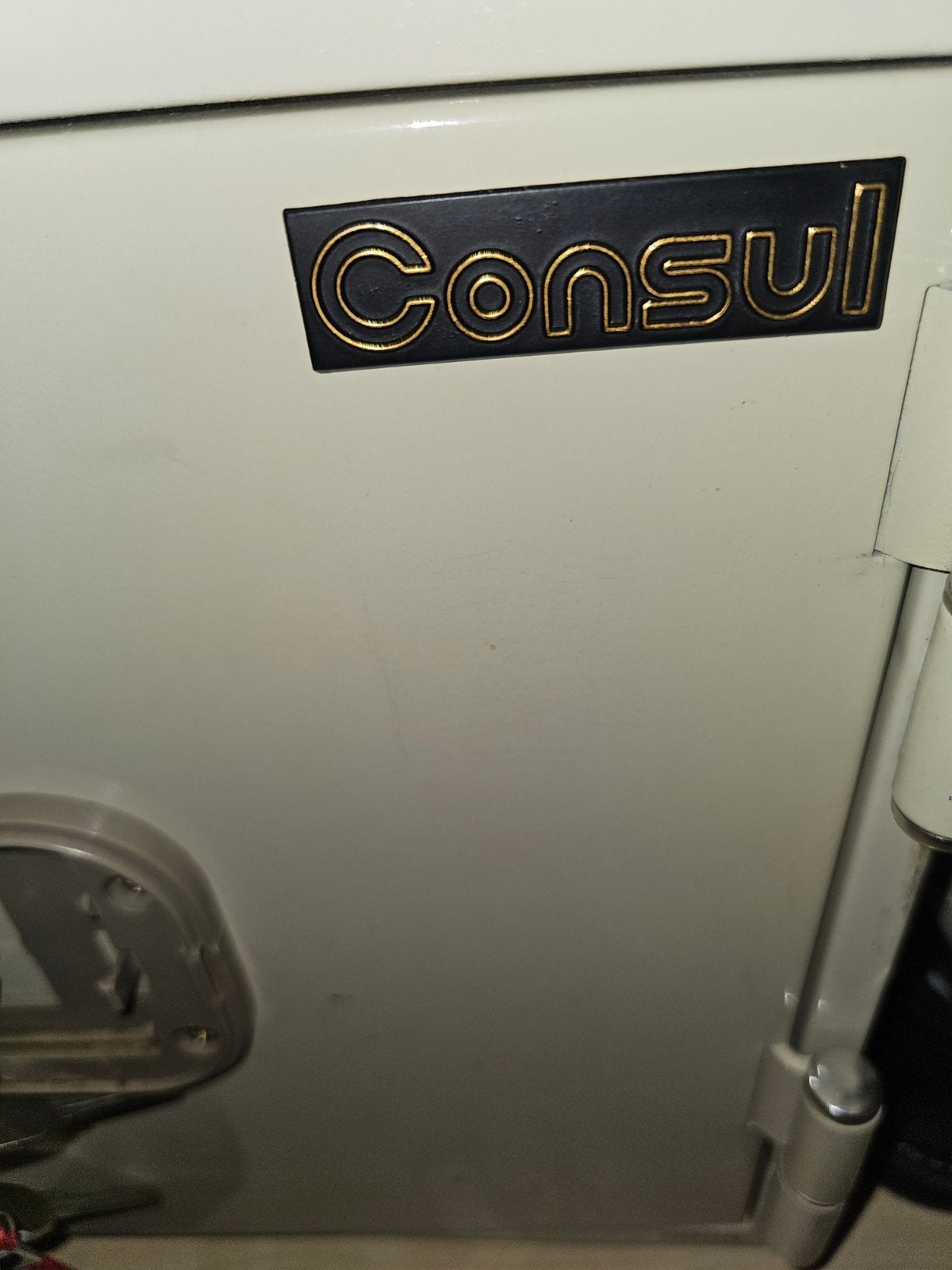 Kluis Consul, Ophalen, Gebruikt