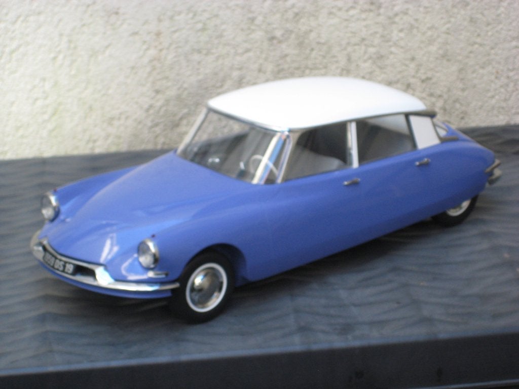 Citroen DS 19 1959 blauw Delphinium Norev 1:12, Hobby en Vrije tijd, Modelauto's | 1:5 tot 1:12, Ophalen of Verzenden, Nieuw, 1:9 t/m 1:12