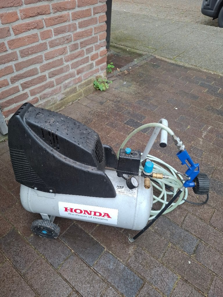 Honda compressor, Doe-het-zelf en Verbouw, Compressors, Ophalen, Gebruikt, 6 tot 10 bar, 25 tot 100 liter