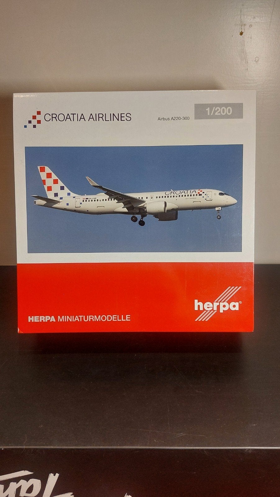 Herpa Croatia airlines A220-300 (diecast), Ophalen of Verzenden, Nieuw, Schaalmodel
