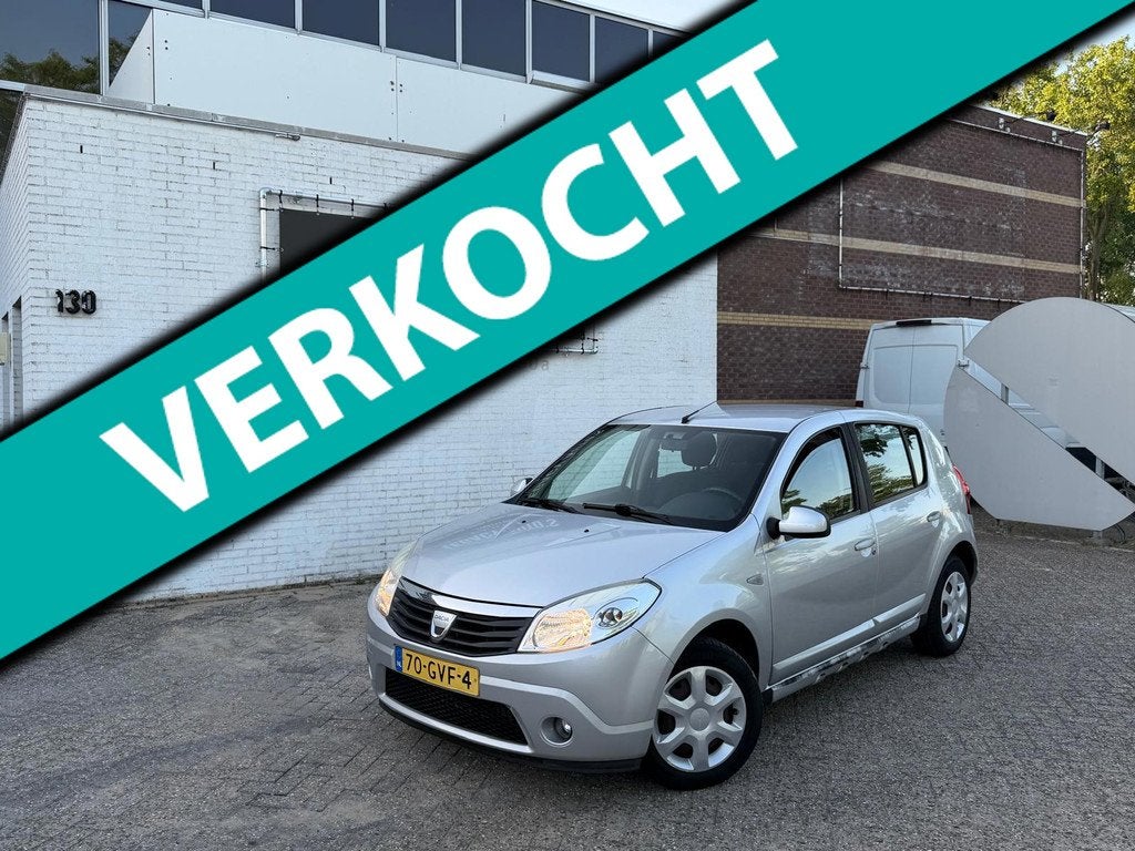Dacia Sandero 1.6 Lauréate - AIRCO - ELEK RAMEN - RIJDT & S, Voorwielaandrijving, Stof, 4 cilinders, Bedrijf
