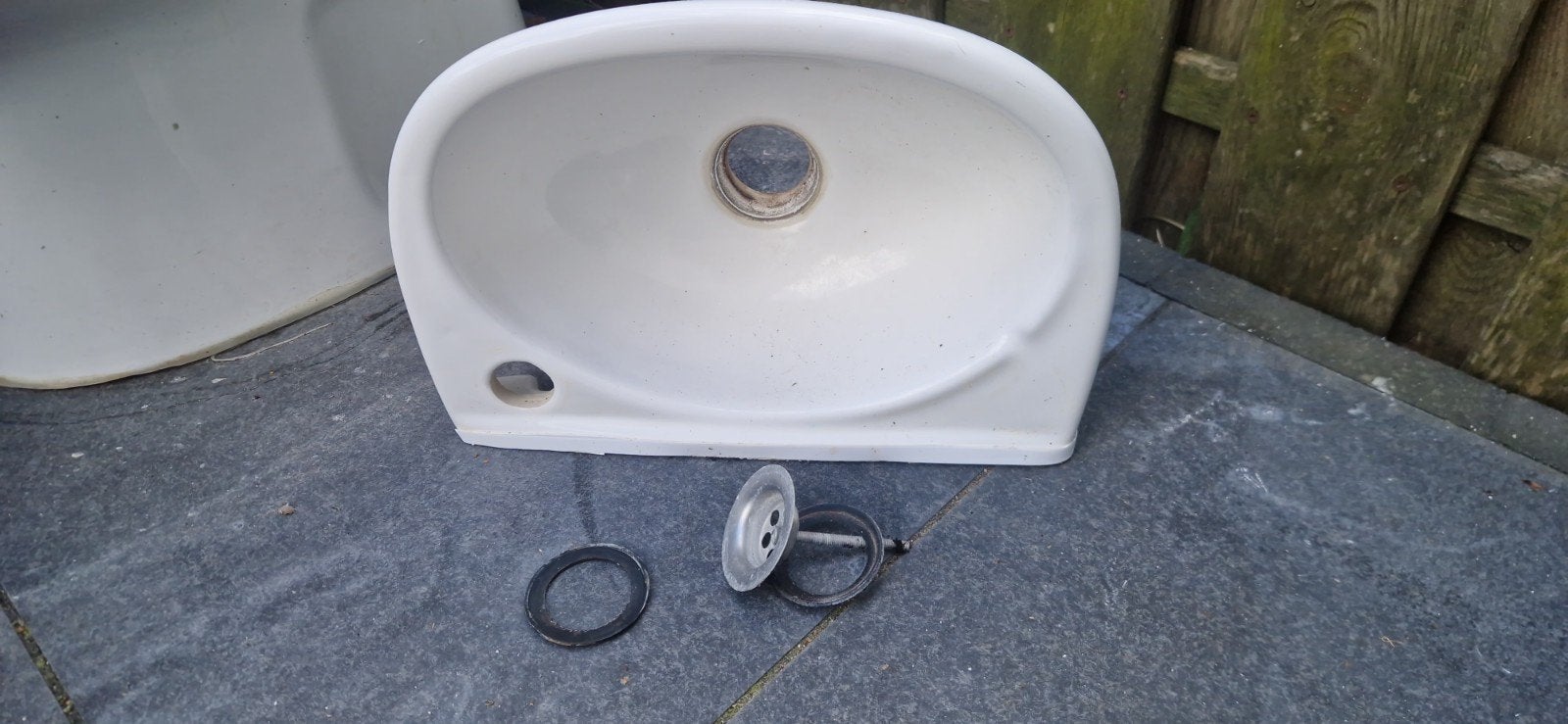 2x Kleine wasbakken / fontijn voor toilet of WC, Ophalen of Verzenden, Gebruikt