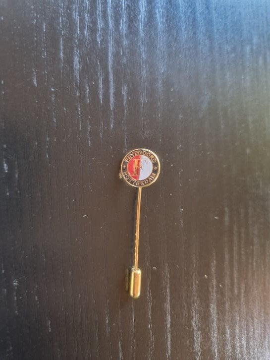 Feyenoord speldje - Vintage pin van de Rotterdamse club, Verzamelen, Speldjes, Pins en Buttons, Ophalen of Verzenden, Nieuw, Sport