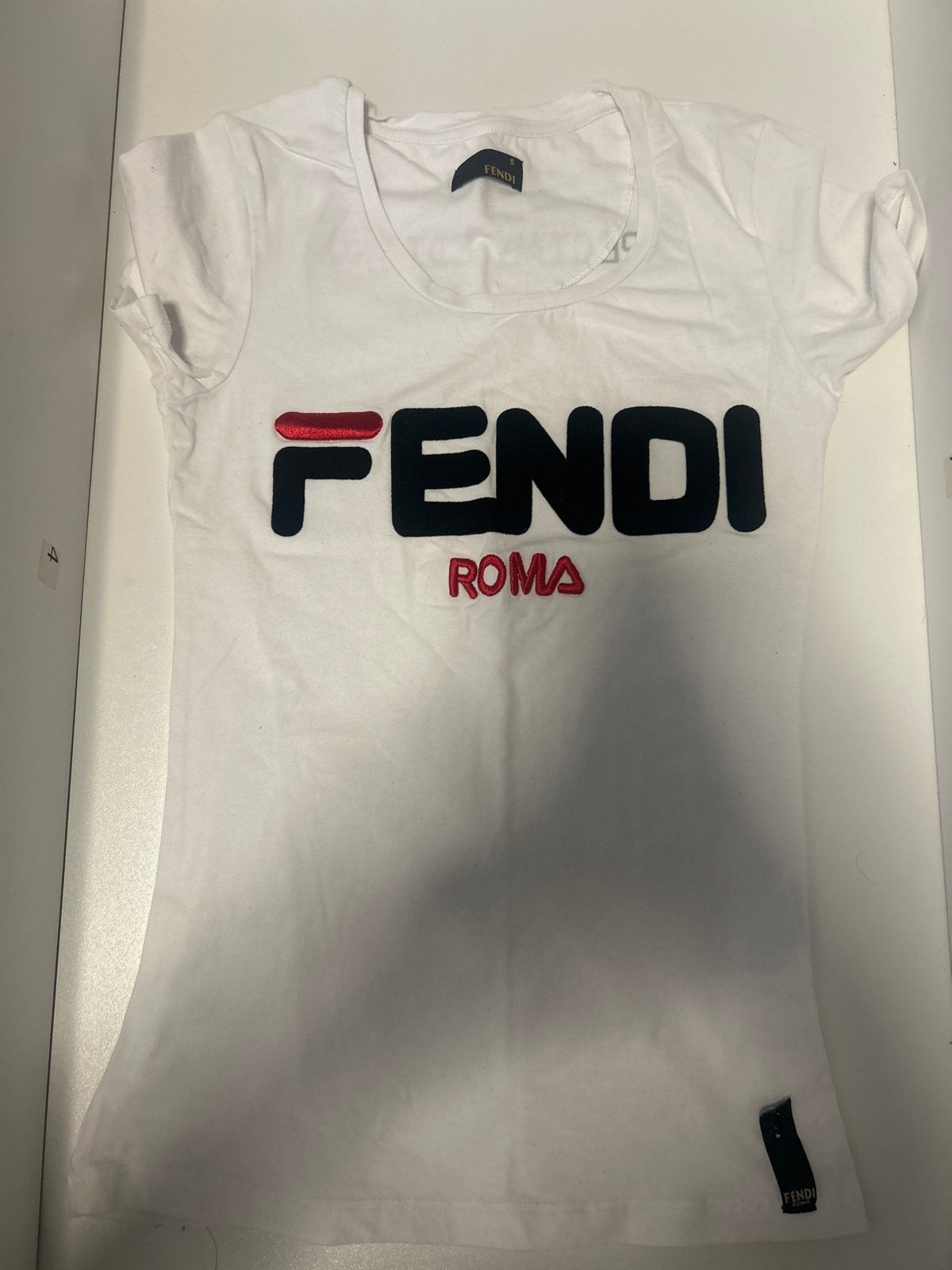 Nieuw Fendi T-shirt - Maat S, Wit, Nieuw, Ophalen of Verzenden, Korte mouw