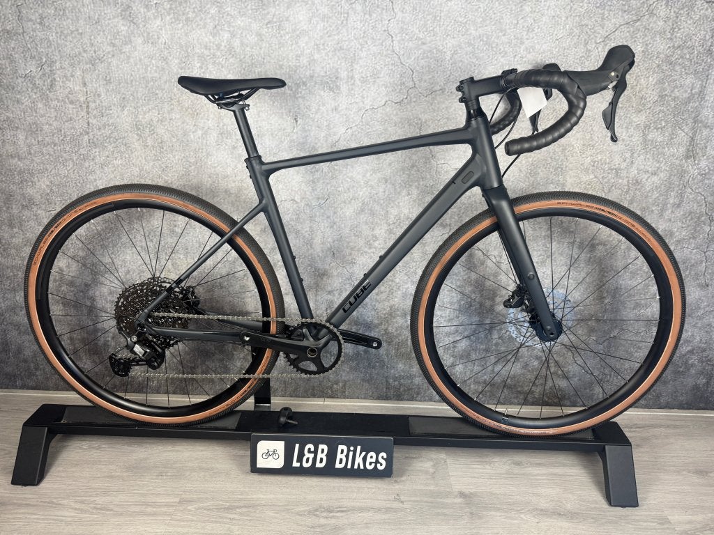 Nieuw! Cube Nuroad Pro Disc Gravelbike Shimano Cues 1x11