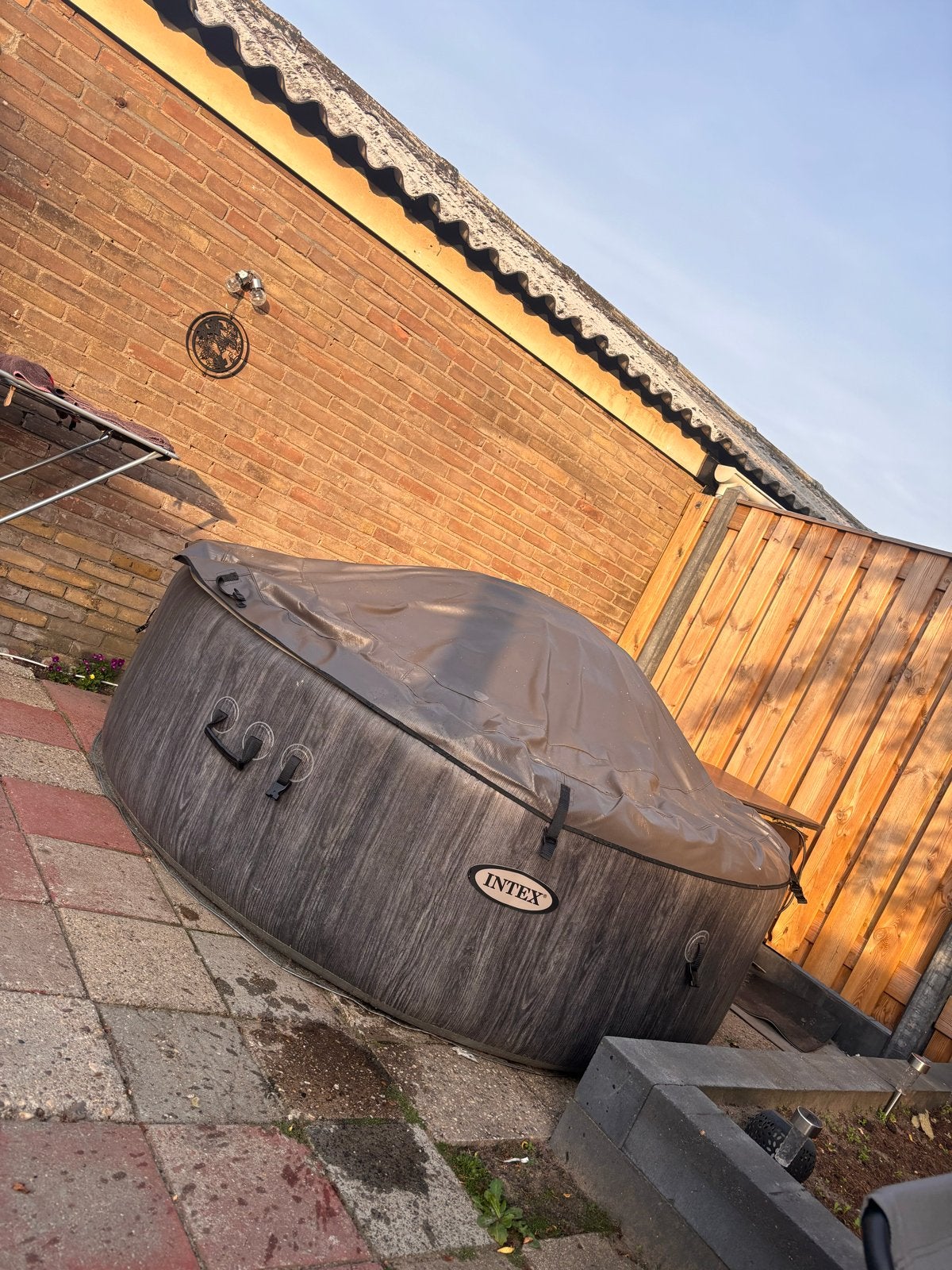 Intex PureSpa opblaasbare jacuzzi met afdekzeil en extra’a, Tuin en Terras, Ophalen, Gebruikt, Afdekzeil, Opblaasbaar