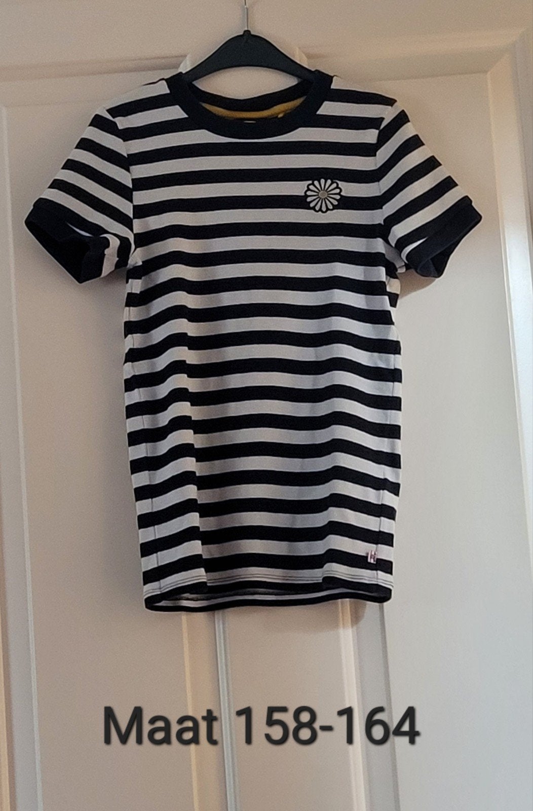 Zwart wit gestreept shirt van We Fashion maat 158-164, Kinderen en Baby's, Meisje, Ophalen of Verzenden, Zo goed als nieuw, Shirt of Longsleeve