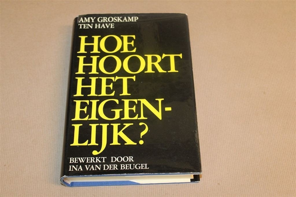Hoe Hoort het Eigenlijk? — Vintage Handboek Etiquette 1966, Ophalen of Verzenden, Gelezen, Overige onderwerpen