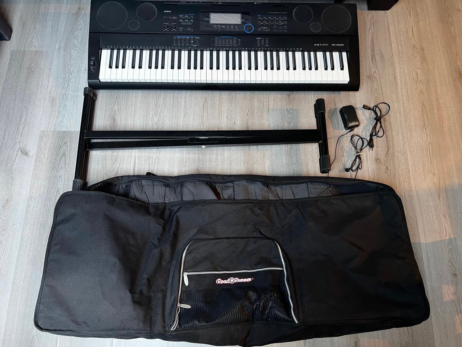 Casio WK-6500 Keyboard met standaard en tas, Muziek en Instrumenten, Keyboards, Ophalen, Casio, Gebruikt, Aanslaggevoelig