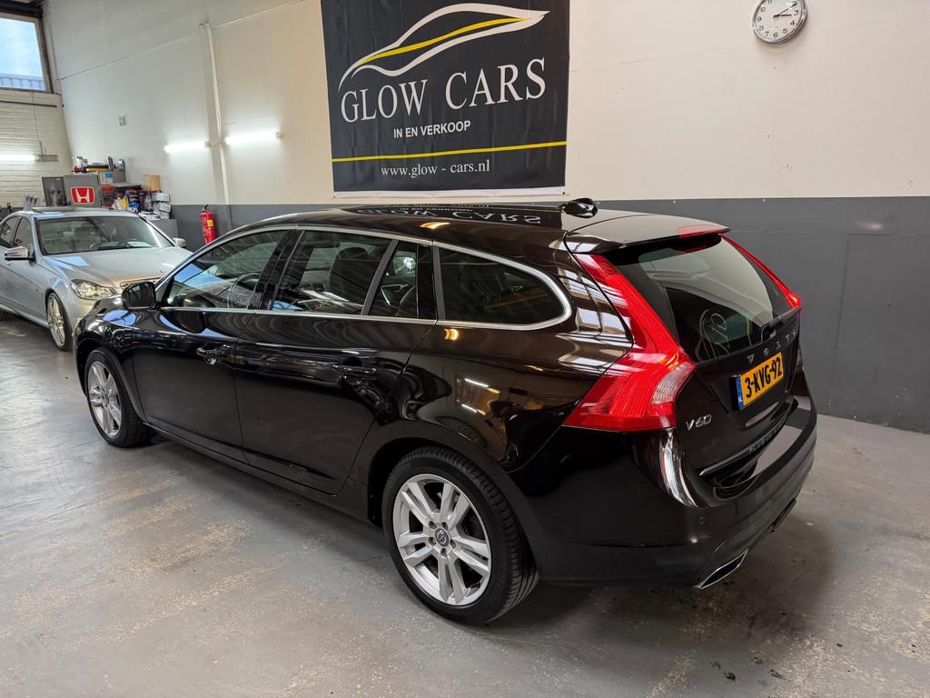 Volvo V60 2.4 D6 AWD Plug-In Hybrid Summum |AUTOMAAT|PDC|AIR, Auto's, Volvo, Automaat, Zwart, Vierwielaandrijving, Euro 5