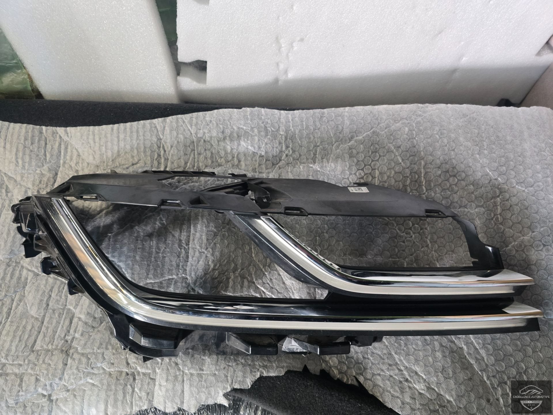 VW Arteon 2017+ LED Verlichting Koplamp Rechts Origineel!, Gebruikt, Volkswagen, Volkswagen AG, Berliner Ring 2
38440  Wolfsburg, DE