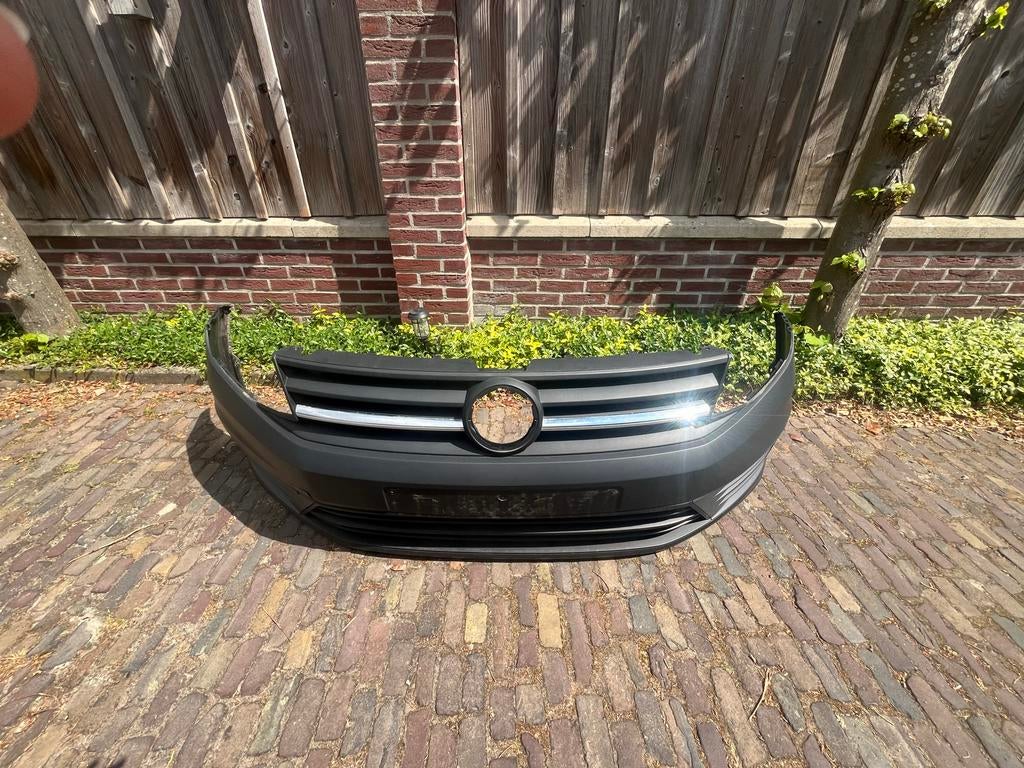 VW Caddy MK4 Originele Voorbumper 2015-2020, Ophalen, Gebruikt, Bumper, Volkswagen