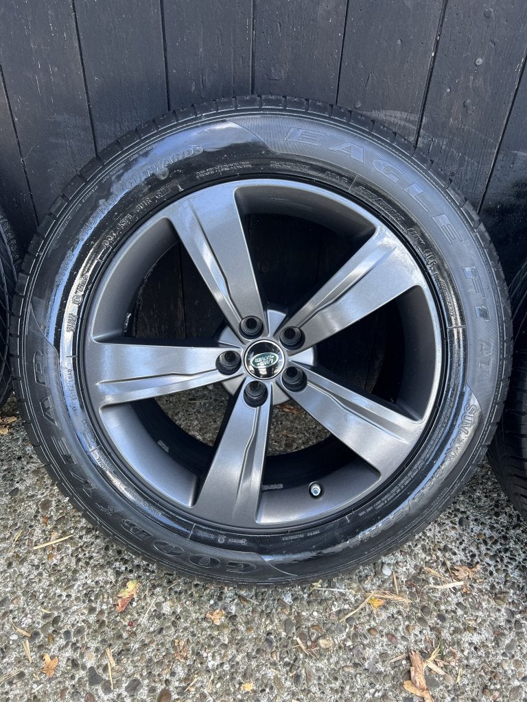 Originele range rover velar velgen 19” zomerset 5x108 Tpms, Auto-onderdelen, Banden en Velgen, Gebruikt, 255 mm, Banden en Velgen