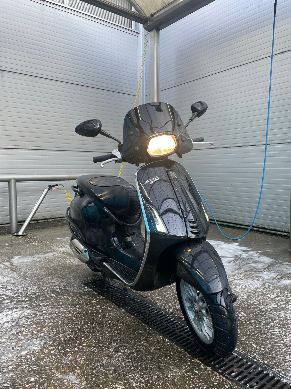 Vespa Sprint 2017 Smoked Uitvoering 45km | Goed Onderhouden, Ophalen, Overige modellen, Maximaal 45 km/u, Zo goed als nieuw