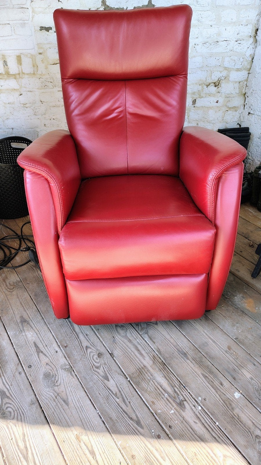 Prominent relaxstoel, luxe rood leder, werkt perfect, Gebruikt, Leer, Ophalen of Verzenden, Rood