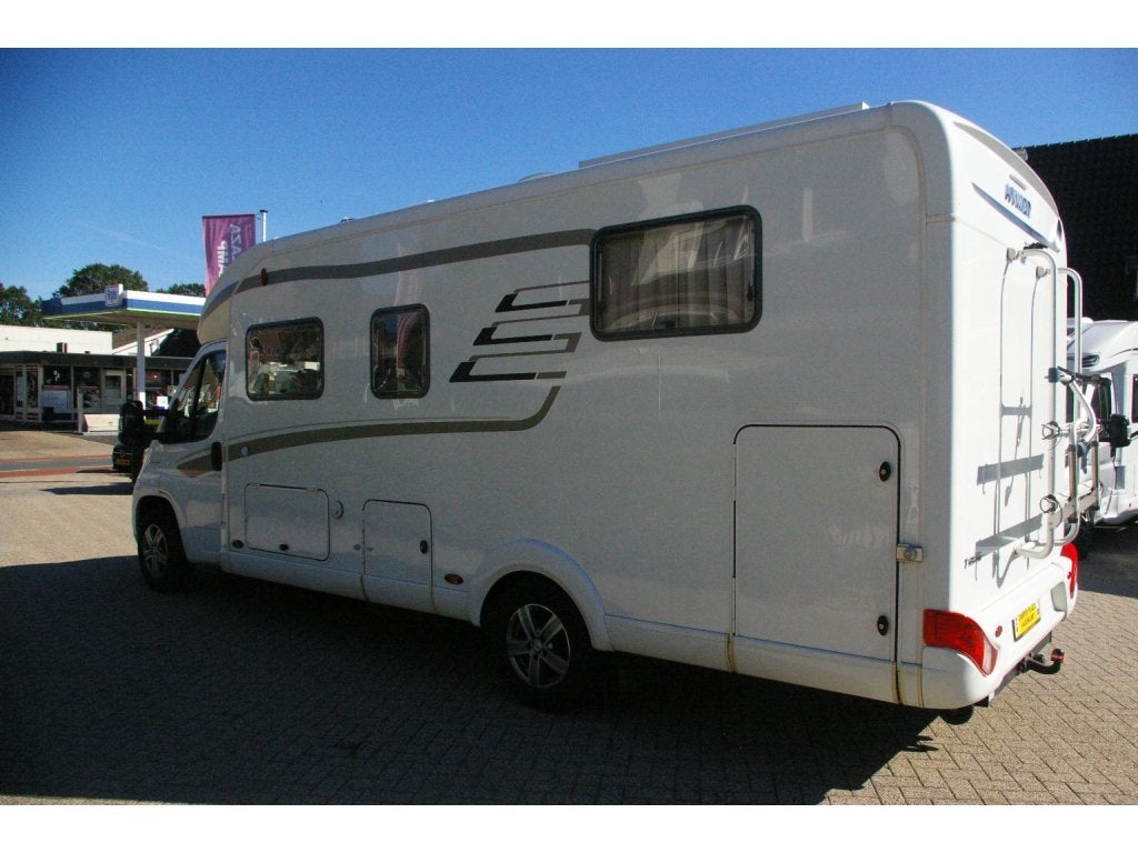 Hymer T 698 CL Queensbed, Hefbed, Garage., Caravans en Kamperen, Ringverwarming, Fiat, Bedrijf, Hymer