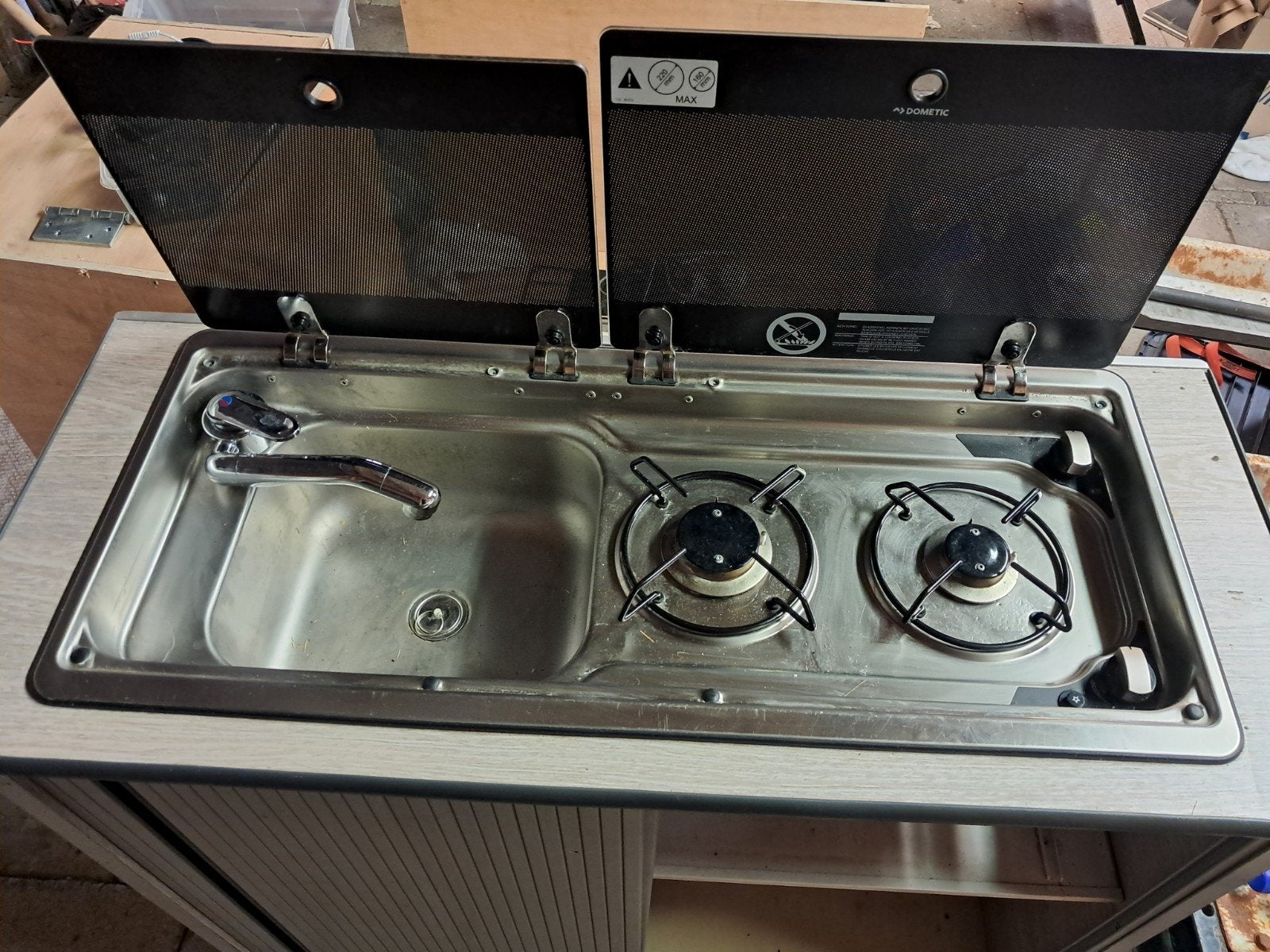 Dometic spoelbak en kookplaat unit met kast, Caravans en Kamperen, Camper-accessoires, Gebruikt, Ophalen of Verzenden