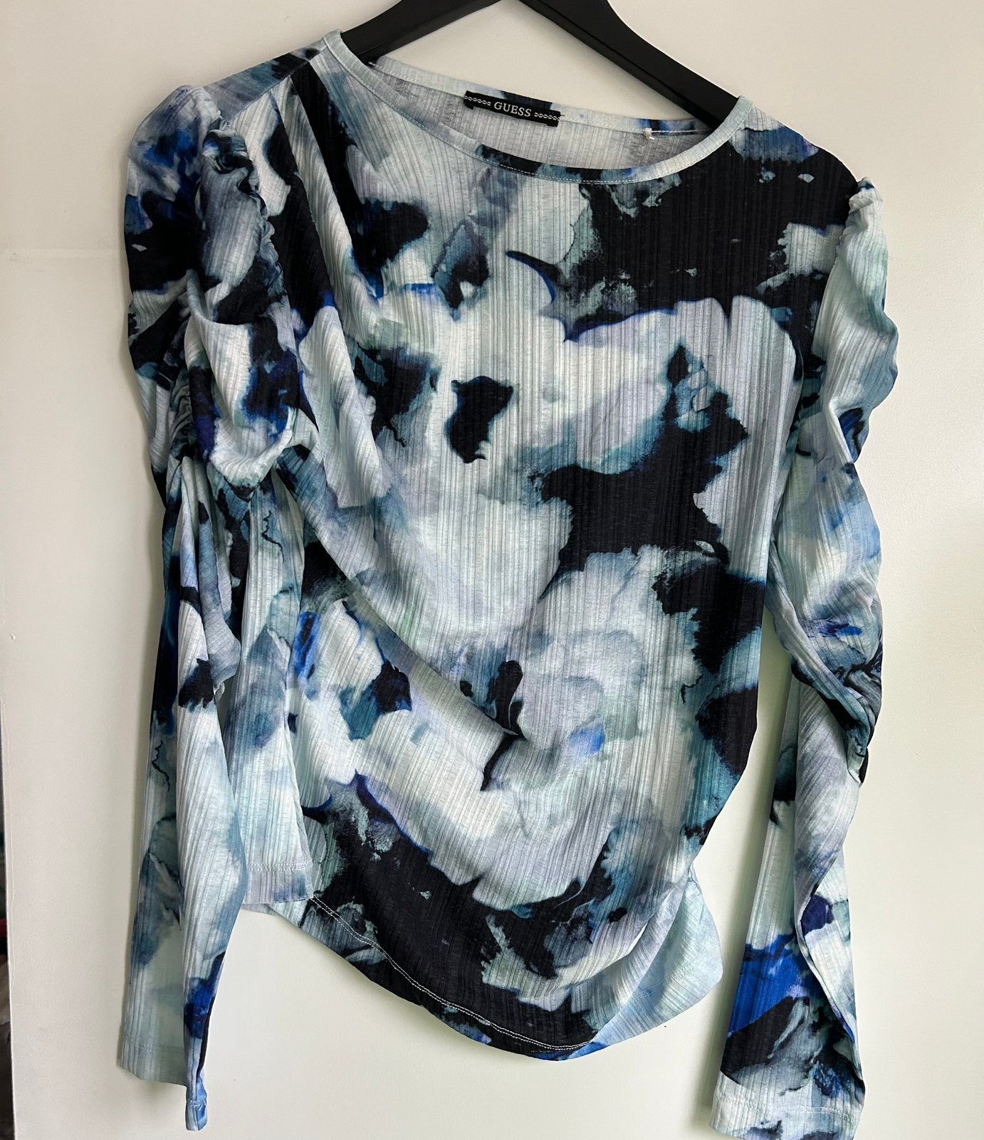 Guess truitje blauw/wit, maat M, Maat 38/40 (M), Blauw, Nieuw, Ophalen of Verzenden