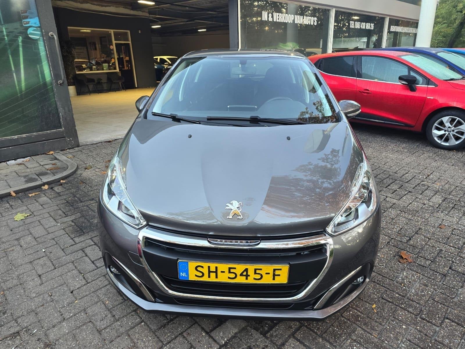 Peugeot 208 1.2 PureTech Blue Lion | 2E EIGENAAR | 3/6 OF 12, Voorwielaandrijving, Dealer onderhouden, Stof, Gebruikt