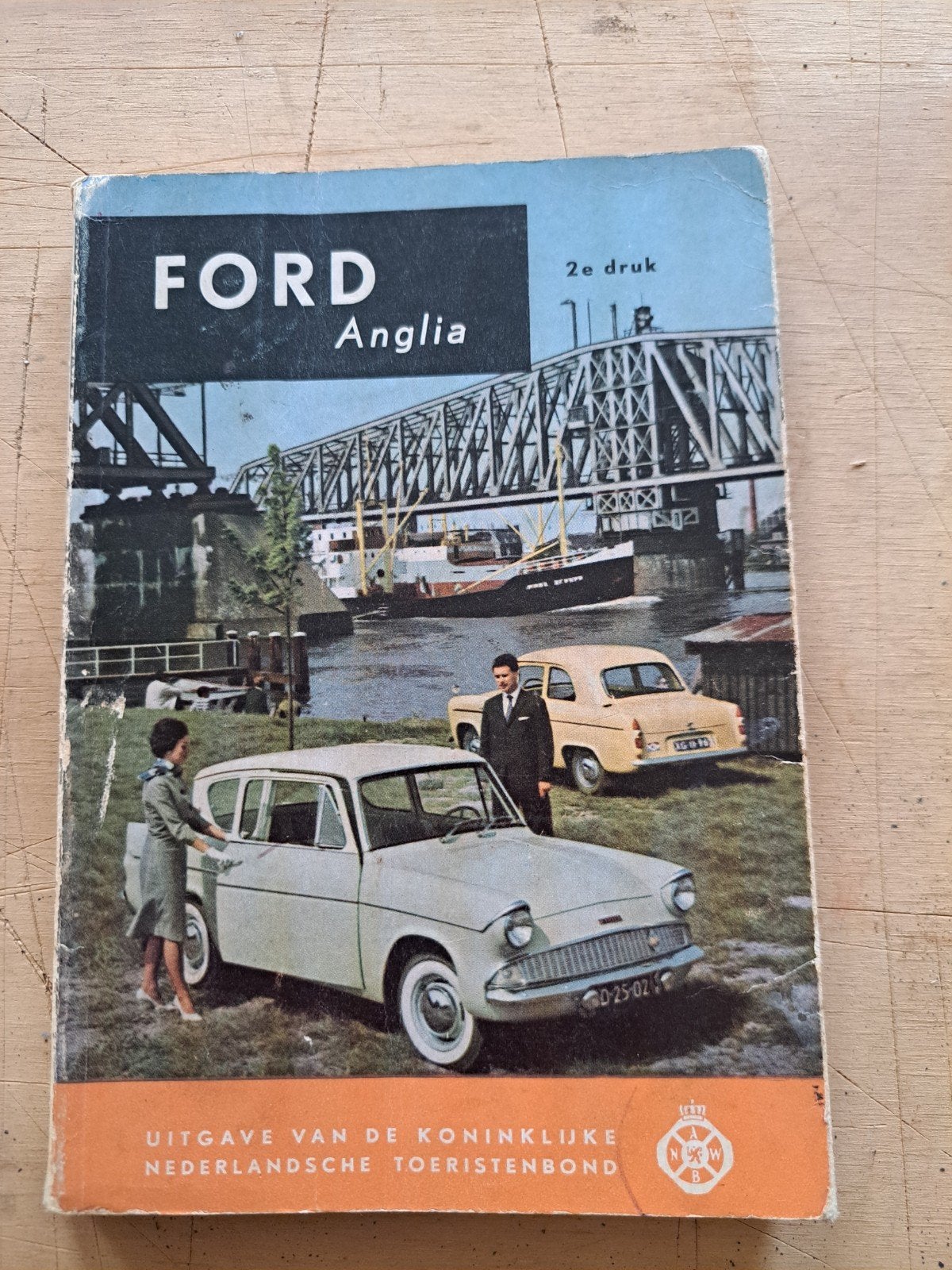 Ford Anglia Boek 1961 - ANWB - Veel Foto's en Details, Ophalen of Verzenden