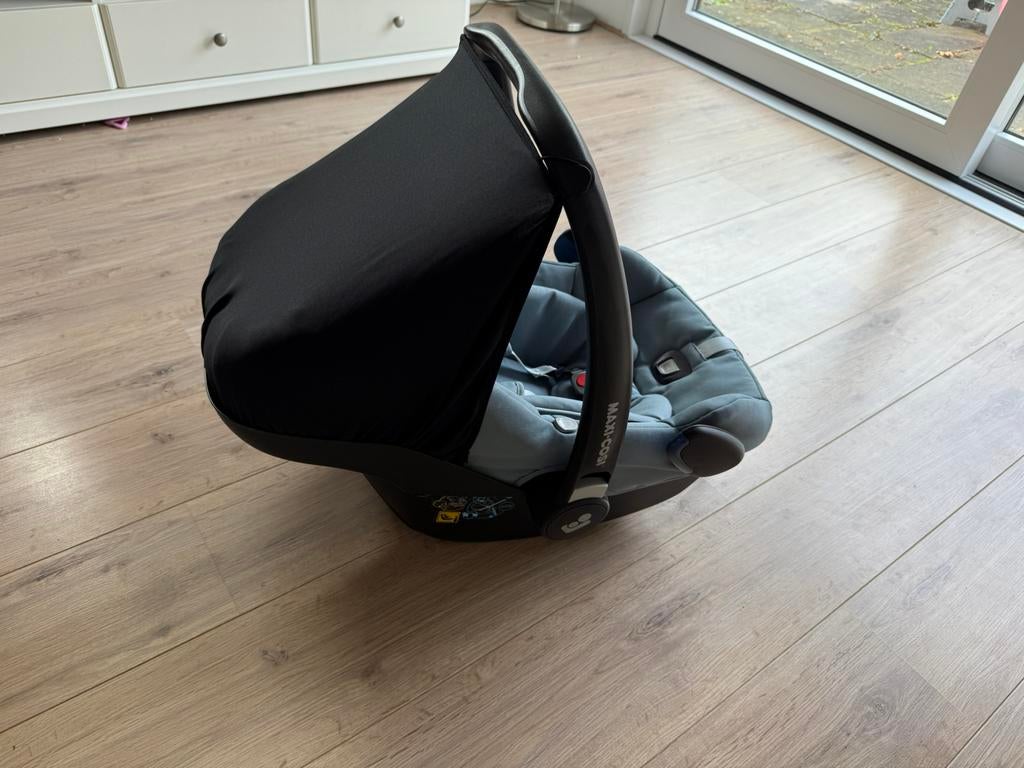 Maxi cosi Rock kleur Essential Grey, Ophalen, 0 t/m 13 kg, Maxi-Cosi, Gebruikt