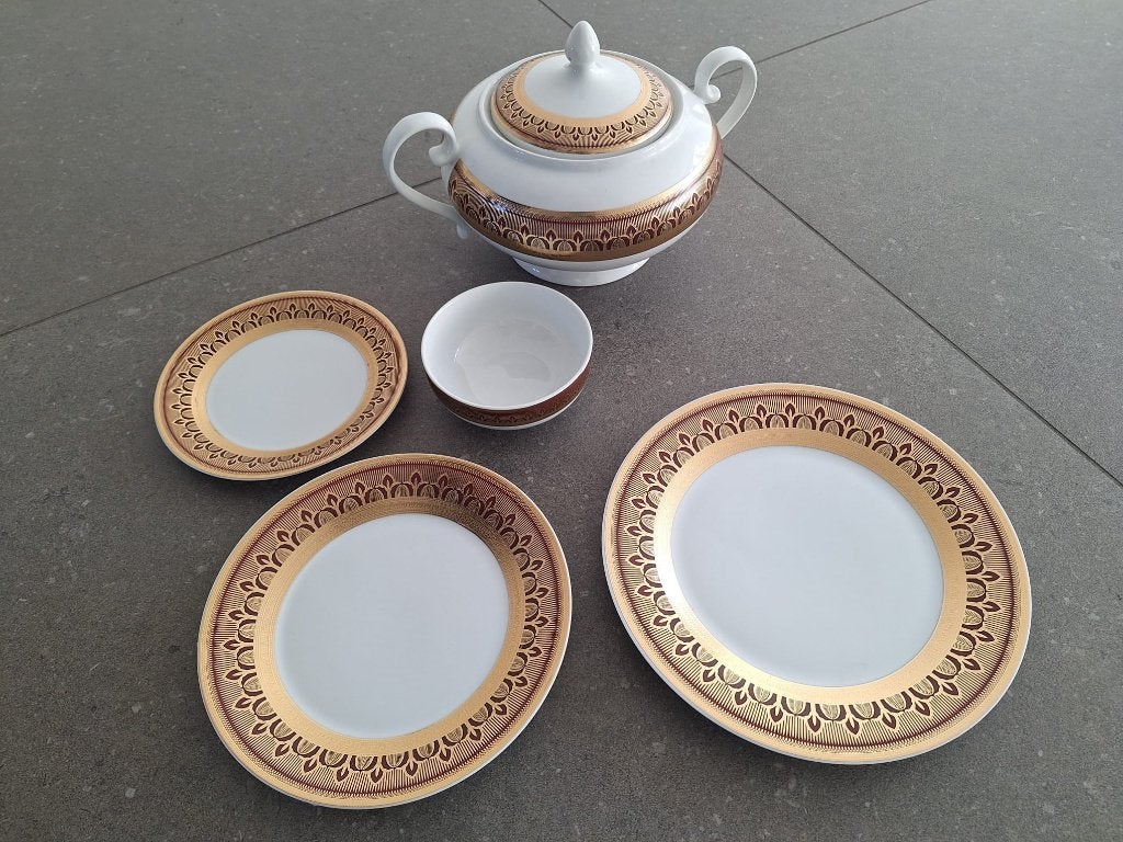 Nieuw Rood met Goud Fine Porselein Servies uit Duitsland, Klassiek, Nieuw, Ophalen of Verzenden, Porselein